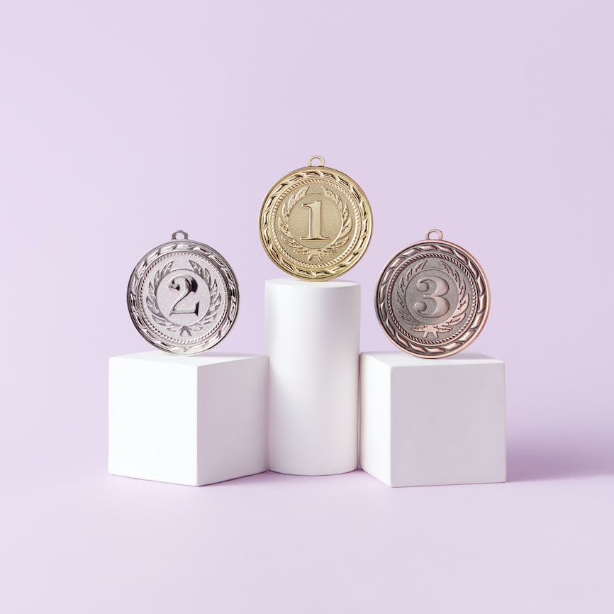 Navigating Love’s Hierarchy: An Introduction to Hierarchical Polyamory